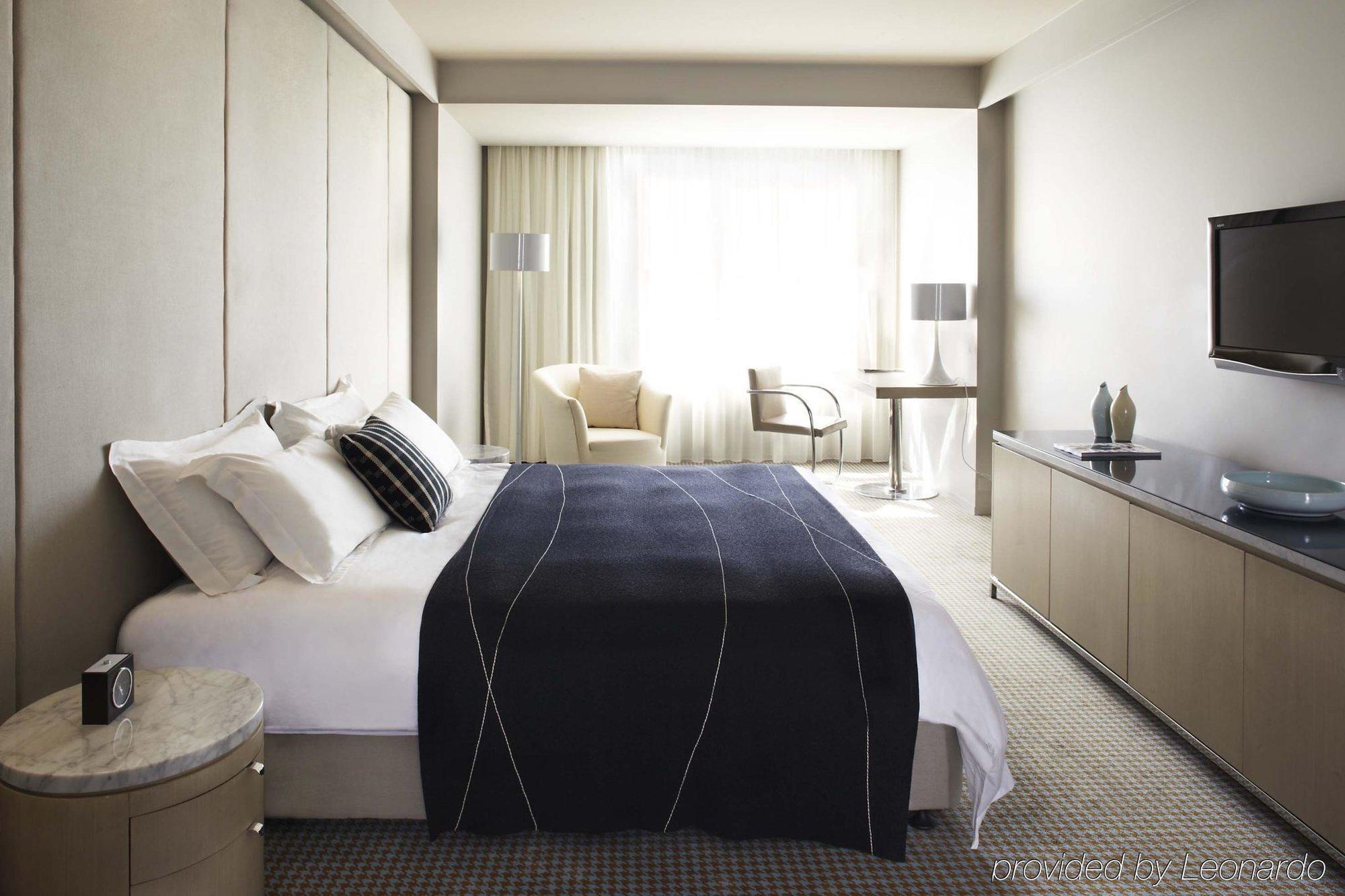 Hotel Realm Κανμπέρα Δωμάτιο φωτογραφία A bedroom at The Park