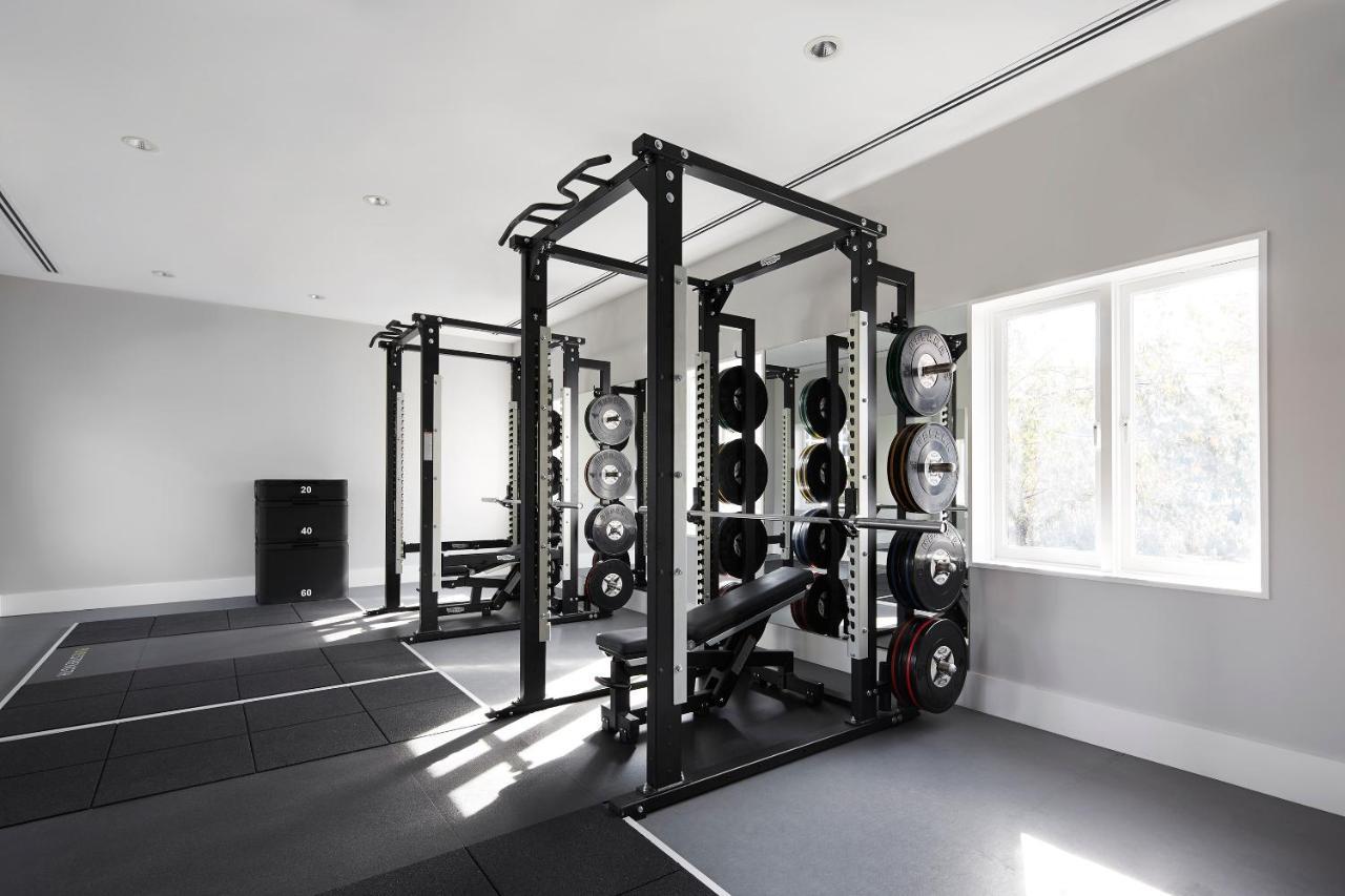 Hotel Realm Κανμπέρα Εξωτερικό φωτογραφία A power rack